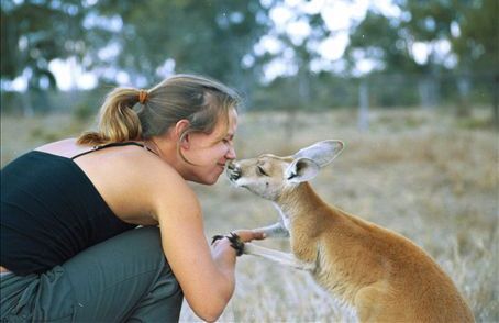 Kangaroos - Human 02